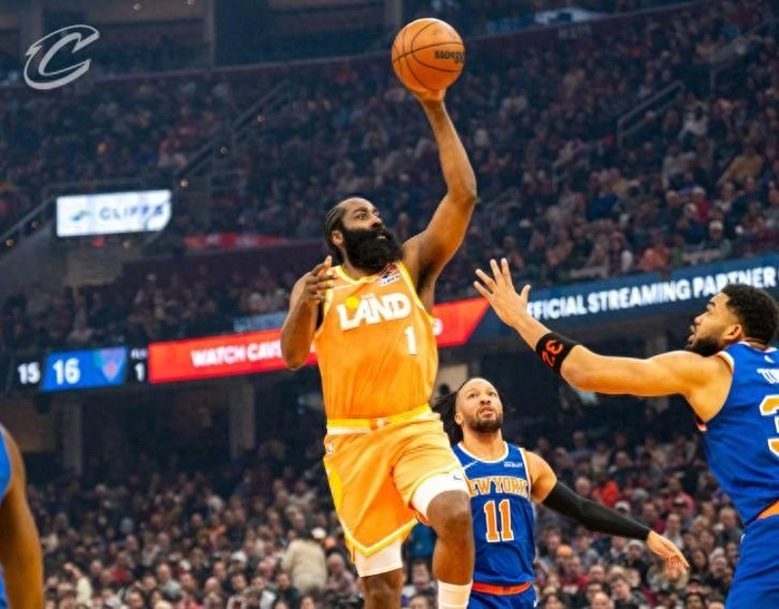 带队6胜1负！成骑士历史第一，哈登影响力真大，米切尔也把话挑明|詹姆斯·哈登|克利夫兰骑士队|米切尔-罗宾逊|多诺万-米切尔|纽约尼克斯队_新浪体育_新浪新闻