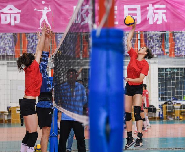 欧洲杯-全运会首轮江苏女排赢取开门红 决胜局逆转天津队