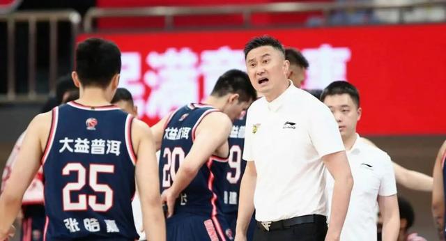 JRS直播网-CBA一天罚21万！季后赛乱象频出，罚单敲醒了谁？